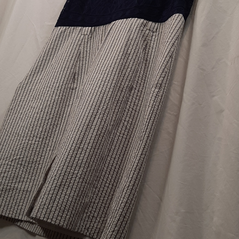 Dress - Picture 5 of 8